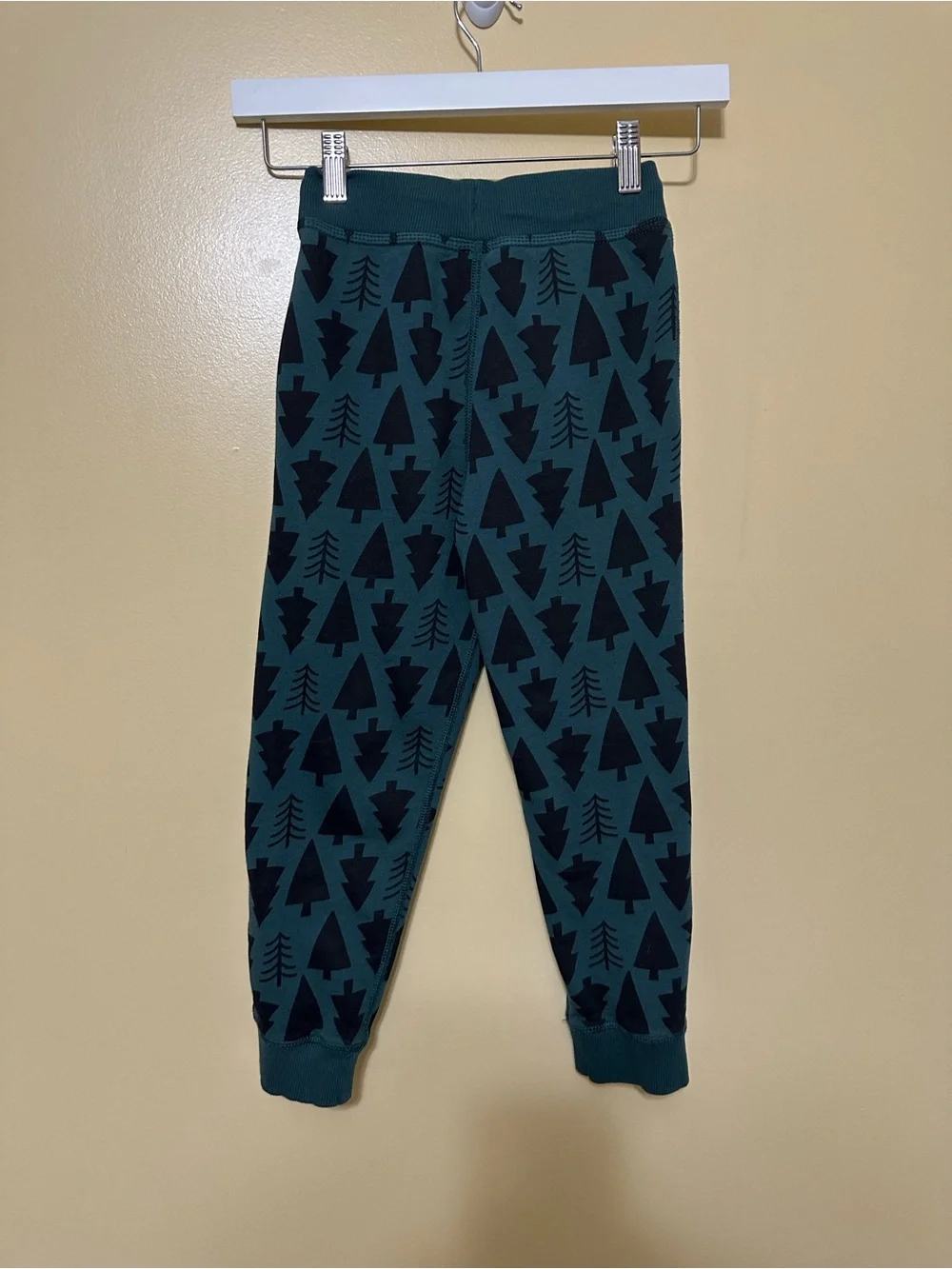 Hanna Andersson Holiday Print Sweatpants Frozen Forest Evergreen Tree Youth 6-7
